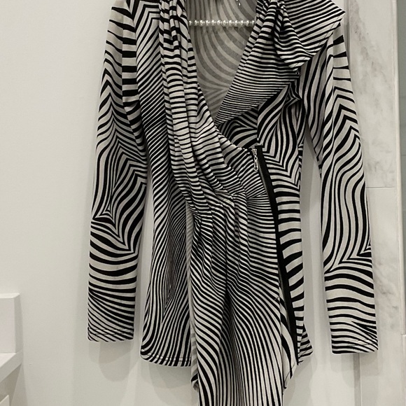 🔴GIOIA ZEBRA TOP🔴 - Picture 6 of 8